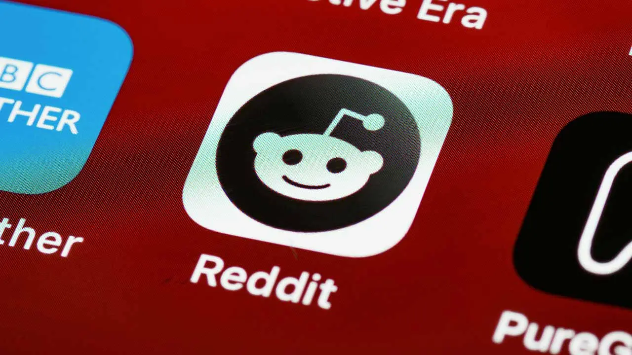 Reddit, Discord, and VPNs: How the UK’s Age-Check Law Is Reshaping the Internet